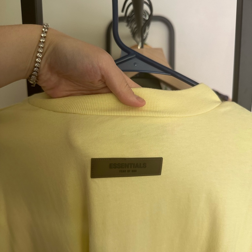 Fear OF GOD Essentials Long Sleeve shirt size S(14-16) in EUC - Picture 4 of 8